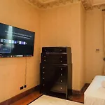 Luxurious And Strategic 4Br Da Vinci Apartment By Travelio
