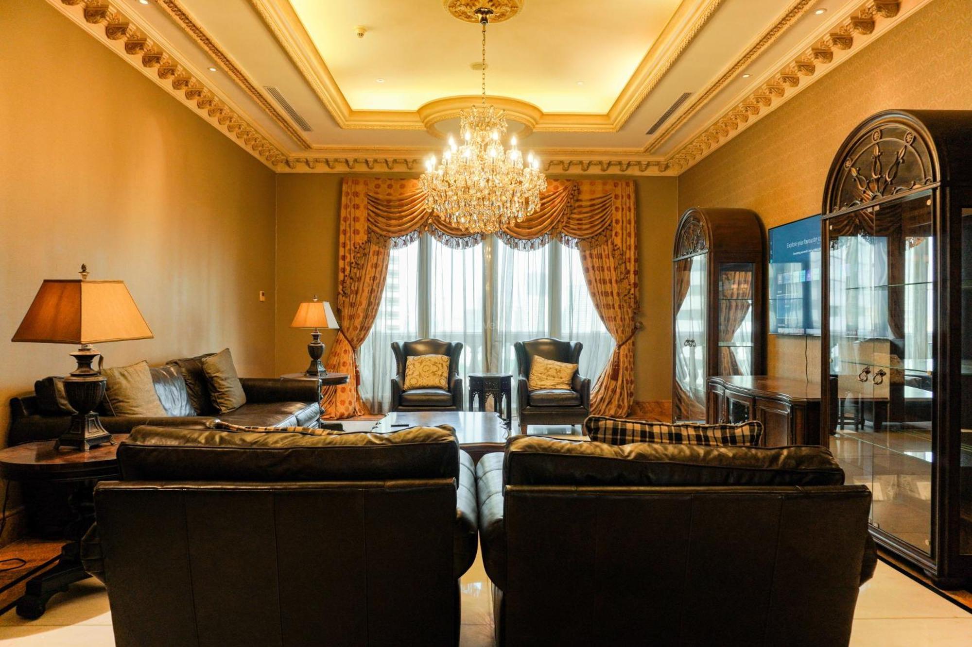 Luxurious And Strategic 4br Da Vinci By Travelio Jakarta